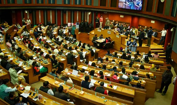 stock image NEW DELHI, INDIA - FEBRUARY 5, 2024: BJP councillors shouting slogan during the Special Meeting of the Municipal Corporation of Delhi for discussion on the Revised Budget Estimates 2023-24 and Budget Estimates 2024-25, at Civic Center  