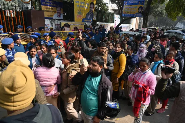 stock image NEW DELHI, INDIA - JANUARY 29, 2024: DTC bus marshals clash with Delhi police shouting slogans against the government and staged a demonstration for jobs in the same department, at AAP HQ