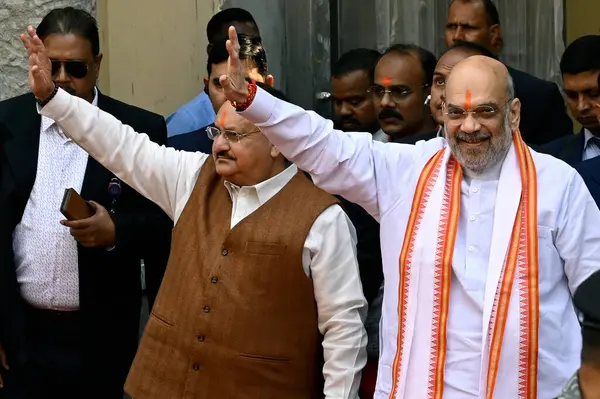 stock image KOLKATA, INDIA - DECEMBER 26:  Union Home Minister Amit Shah and Bharatiya Janata Party (BJP) President JP Nadda visit Kalighat Temple and offered pujas ahead of organizational meeting for coming Lok Sabha 2024 Election  on December 26, 2023