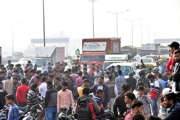 stock image GHAZIABAD, INDIA - DECEMBER 21: Members of right-wing organisations blocked NH9 for over two hours after remains of cattle found in river Hindon near Chijarsi on Thursday afternoon on December 21, 2023 in Ghaziabad, India. (Photo by Sakib Ali/Hindust