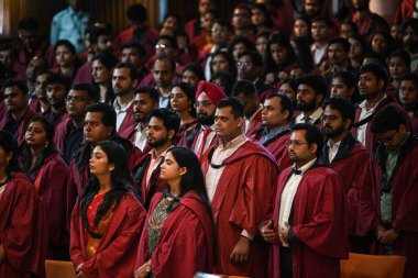 NEW DELHI, INDIA AĞUSTOS 12: Öğrenciler 12 Ağustos 2023 'te Hindistan' ın Yeni Delhi kentinde düzenlenen 54. Hint Teknoloji Enstitüsü Toplantısına katıldılar.. 
