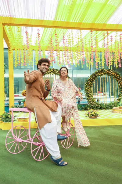 stock image NEW DELHI, INDIA  AUGUST 28, 2024: Indian actors Ridhi Dogra and Akshay Dogra celebrate Raksha Bandhan during an exclusive interview with HT City for Rakhi festival special shoot