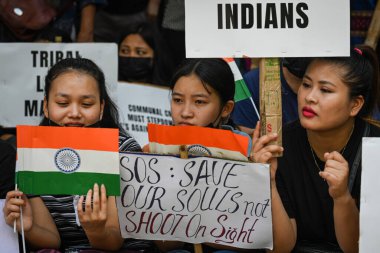 NEW DELHI, INDIA - 31 Mayıs 2023 'te Yeni Delhi, Hindistan' da devam eden Jantar Mantar 'daki Kabile Dayanışması protestosuna Manipur kabilesi de katıldı.. 
