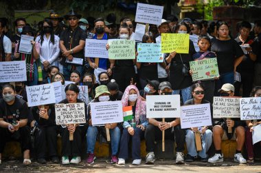 NEW DELHI, INDIA - 31 Mayıs 2023 'te Yeni Delhi, Hindistan' da devam eden Jantar Mantar 'daki Kabile Dayanışması protestosuna Manipur kabilesi de katıldı.. 