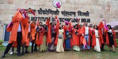 NEW DELHI, INDIA - 10 AĞUSTOS: Hindistan Teknoloji Enstitüsü (IIT Delhi) Kongresi 'ne katılan öğrenciler, 10 Ağustos 2024 tarihinde Yeni Delhi' de düzenlenen 55.
