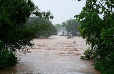 9 Temmuz 2023 'te Chandigarh, Hindistan' da, şiddetli yağmurdan sonra, Patiala ki Rao 'da sel baskını yaşandı. (Fotoğraf: Ravi Kumar / Hindustan Times ) 