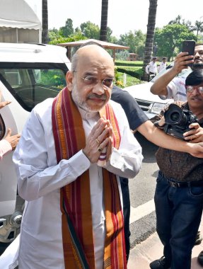 NEW DELHI, INDIA - 20 Temmuz 2023: Birlik İçişleri Bakanı Amit Şah, Yeni Delhi, Hindistan 'daki Muson Parlamentosu oturumunun ilk gününde Parlamento Binası' na geldi. (Fotoğraf: Sanjeev Verma / Hindustan Times)