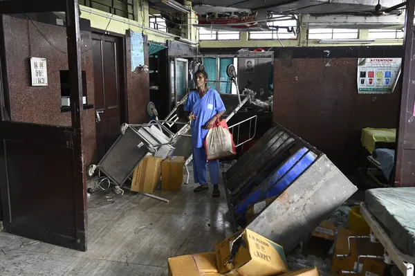 stock image Vandalism by unidentified miscreants at Emergency department in RG Kar Medical College & Hospital shortly after midnight, Reclaim the Night protest against rape and murder of a trainee doctor on August 15, 2024 in Kolkata, India.