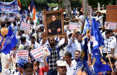 GHAZIABAD, INDIA - 21 AĞUSTOS: BSP çalışanları, Yüksek Mahkeme 'nin 21 Ağustos 2024 