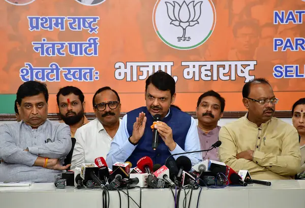 stock image MUMBAI, INDIA - JUNE 5: Maharashtra Deputy CM Devendra Fadnavis along with BJP leaders addressing the media at BJP office on June 5 ,2024 in Mumbai, India. BJP leader Devendra Fadnavis offered to resign as Maharashtra Deputy Chief Minister 