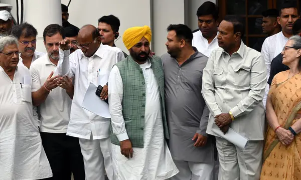 stock image NEW DELHI INDIA - JUNE 1 Congress party leaders Sonia Gandhi and Rahul Gandhi Punjab Chief Minister Bhagwant Mann NCP President Sharad Pawar RJD leader Tejashwi Yadav CPI(M) Sitaram Yechury and others after INDIA bloc leaders meeting at Kharge