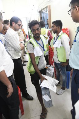 PATNA INDIA - A.N. 'deki Lok Sabha seçimleri için oy sayımı için Elektronik Oy Makineleri (EVM) taşıyan 4 Haziran 2024 Görev. Üniversite 4 Haziran 2024 'te Patna India' da. Ulusal Demokratik İttifak tekrar iktidara gelmeye hazırlanıyor.