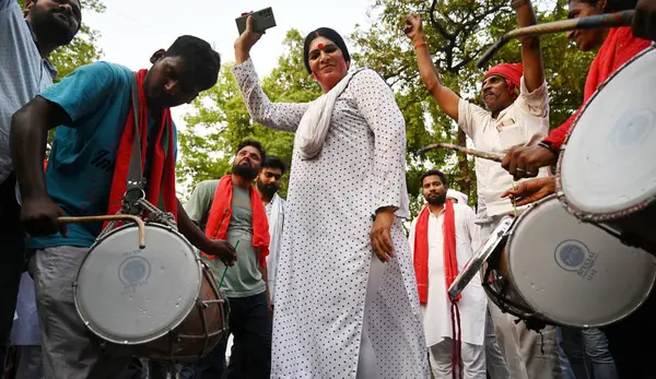 stock image LUCKNOW  INDIA - JUNE 4  2024  Samajwadi party workers celebrate at SP office after India Alliance leads in Lok Sabha election 2024  on June 4  2024 in Lucknow  India. In Uttar Pradesh  Akhilesh Yadav Samajwadi Party has thrown up a big surprise as i