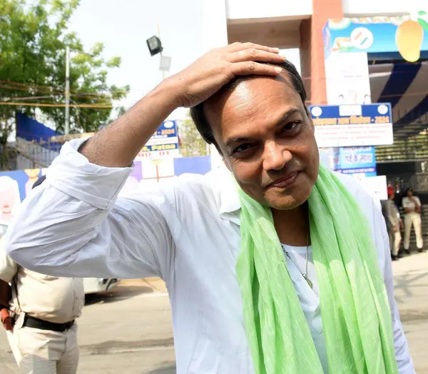 stock image PATNA  INDIA - JUNE 4  2024  Congress candidate from Patna Saheb constituency Dr. Anshul Abhijeet Kushwaha during counting of votes for the Lok Sabha election at A.N. College  on June 4  2024 in Patna  India. The National Democratic Alliance is poise