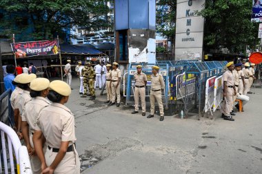 KOLKATA INDIA 22 AĞUSTOS 2024 Polis personeli, 22 Ağustos 2024 