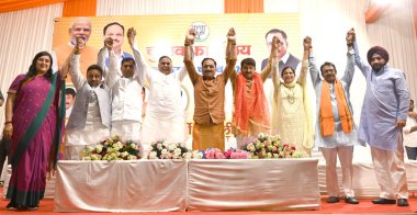 NEW DELHI, INDIA - JUNE 5 2024 Delhi BJP President Virendra Sachdeva along with All 7 Newly Elected MPs, Bansuri Swaraj, in New Delhi, Praveen Khandelwal in Chandni Chowk, Yogender Chandoliya in North-West Delhi,Ramvir Singh Bidhuri in South Delhi, M clipart