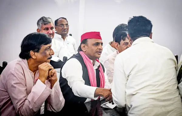 stock image NEW DELHI, INDIA - JUNE 6 2024 Akhilesh Yadav, National President of Samajwadi Party meets his supporters at Party Headquarters on June 6, 2024 in New Delhi, India. (Photo by Sanchit Khanna/Hindustan Times)