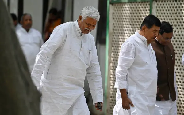 stock image NEW DELHI, INDIA - JUNE 7 2024  Newly elected JDU party MPs during a meeting at Nitish Kumar House ,  on June 7, 2024 in New Delhi, India.  (Photo by Raj K Raj/Hindustan Times)