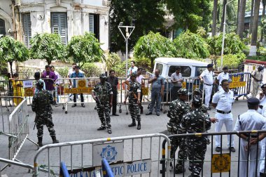 KOLKATA INDIA MAYIS 20 2023 Trinamool Kongresi sırasında TMC Genel Sekreteri ve milletvekili Abhishek Banerjee, Multicrore Okul Hizmeti Komisyonu ile bağlantılı olarak Merkez Soruşturma Bürosu CBI 'dan ifade almaya çağrıldı. 