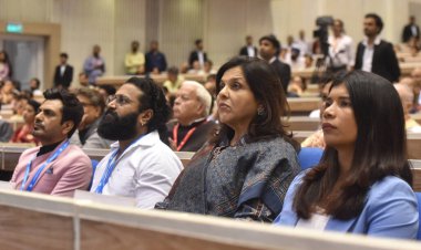 NEW DELHI INDIA MAYIS 27 Mayıs 2023 L R Bollywood oyuncusu Nawazuddin Siddiqui ve Kannada sinema oyuncusu Rishab Shetty Sangita Reddy ve Hintli boksör Nikhat Zareen 9. 