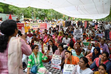 24 Mayıs 2023 'te Hindistan Güreş Federasyonu Başkanı Jantar Mantar' ı protesto eden Hintli güreşçilere destek veren 24 Mayıs 2023 'te Yeni Delhi Hindistan' da Sanchit Khanna Hindustan Times tarafından çekilmiştir. 