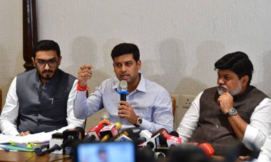 MUMBAI INDIA MAY 12 2023 Nihar Thackeray the grandson of Shiv Sena founder late Balasaheb Thackeray Shivsena MP Shrikant Shinde Shivsena MLA and minister Uday Samant along with Shiv Sena MLA Sanjay Shirsat address the media during a press conference  clipart