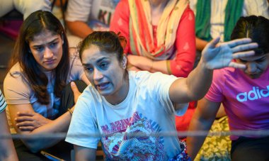 NEW DELHI INDIA MAY 4 2023 Indian Wrestlers Vinesh Phogat Sangeeta Phogat Sakshi Malik Bajrang Punia along with DCW Chief Swati Maliwal addresses a Press Conference at Jantar Mantar on May 4 2023 in New Delhi India Speaking to the media the grapplers clipart