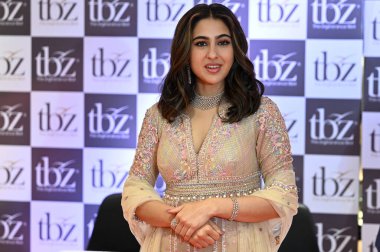 KOLKATA INDIA MAY 25 2023 Bollywood actress Sara Ali Khan interacts with media during promotion of a jewellery brand on May 25 2023 in Kolkata India Photo by Samir Jana Hindustan Times  clipart