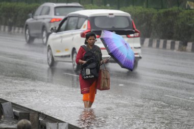 GURUGRAM INDIA 27 Mayıs 2023 Bir kadın 27 Mayıs 2023 'te Hindistan Gurugramı' nda Parveen Kumar Hindustan Times tarafından çekilmiştir. 