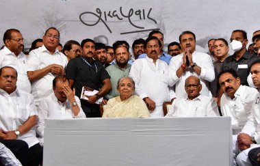 MUMBAI INDIA MAY 2 2023 Nationalist Congress Party NCP chief Sharad Pawar with his wife at the launch of the second part of his autobiography Lok Majhe Sangati Political Autobiography made the announcement of his retirement at Y B Chavan Centre Narim clipart