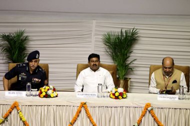 NEW DELHI INDIA 15 Mayıs 2023 1. NDRF Dağcılık Seferi bayrağı seremonisi\ SAAHAS\ to Bhagirathi 2: Şef Ajay Kumar Mishra