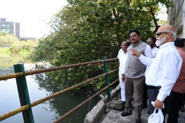 NAVI MUMBAI INDIA Mayıs 22 2023 Shiv Sena Milletvekili Rajan Vichare, 22 Mayıs 2023 tarihinde Navi Mumbai Hindistan Navi Kumar Hindustan Times tarafından çekilmiştir. 