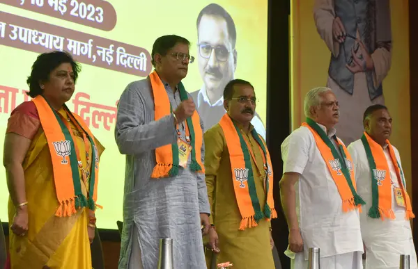 stock image NEW DELHI INDIA MAY 18 2023 L to R BJP National Secretary Alka gurjar BJP National Vice President Baijayant Jay Panda along with Delhi President Virendra Sachdeva BJP National General Secretary BL Santhosh Leader of Opposition of Delhi Ramvir Singh B