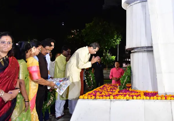 stock image MUMBAI INDIA MAY 1 2023 Former Maharashtra CM Uddhav Thackeray along with Shivsena UBT legislator Aaditya Thackeray and others paid tribute to those who sacrificed their lives during the Samyukta Maharashtra Movement at Hutatma Chowk Fort on May 1 20