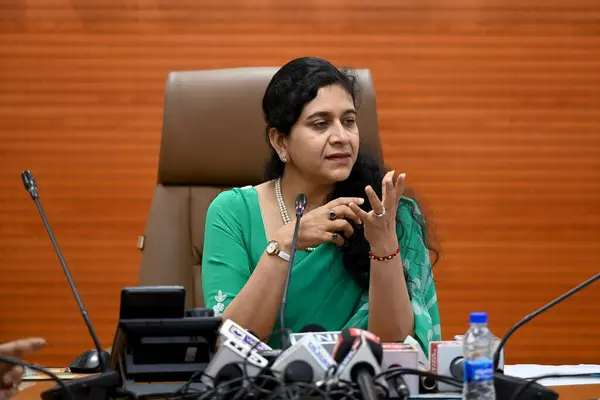 stock image NOIDA INDIA MAY 8 2023 Noida Authority CEO Ritu Maheshwari address the media regarding the water bill smart application on May 8 2023 in Noida India The Noida authority has developed a mobile application for consumers of water department The consumer