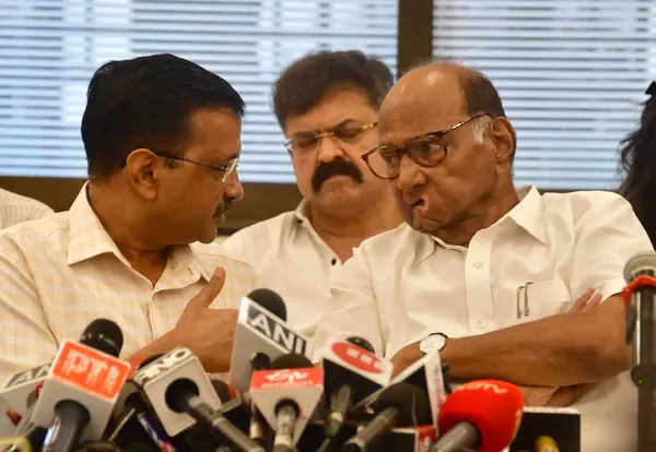 stock image MUMBAI INDIA MAY 25 2023 Delhi Chief Minister Arvind Kejriwal Punjab CM Bhagwant Mann and Nationalist Congress Party chief Sharad Pawar during a press conference at YB Chavan Centre Nariman Point on May 25 2023 in Mumbai India Photo by Bhushan Koyand