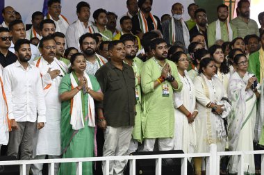 KOLKATA INDA AUGust 28 AUGust 28 Ağustos 2024 Batı Bengal başkanı ve tüm Hindistan Trinamool Kongre AITC başkanı Mamata Banerjee ve milletvekili Abhishek Banerjee ve TMCP öğrencilerinin Mayo Road 'da yapacakları TMCP öğrenci kanadı etkinliğinde diğer liderler ile birlikte 