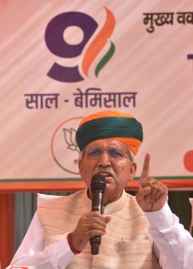 NEW DELHI INDIA 12 Haziran 2023 Hukuk ve Adalet Bakanı ve Parlamento ve Kültür Bakanı Arjun Ram Meghwal, 12 Haziran 2023 tarihinde Ne 'de Ne Yolu' nda Modi hükümetinin 9 yıllık çalışmalarının tamamlanmasıyla ilgili basın toplantısında bir konuşma yaptı.