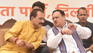 NEW DELHI INDIA 9 Haziran 2023 BJP Ulusal Başkanı JP Nadda Delhi BJP Başkanı Virendra Sachdeva ile birlikte 9 Haziran 2023 tarihinde Yeni Delhi Hindistan 'da Sonu tarafından çekilen 5. 