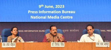 NEW DELHI INDIA 9 Haziran 2023 Personel Bakanlığı Devlet Bakanı Kamu Şikayetleri ve Emeklilik Hizmetleri Jitendra Singh, dokuz yıllık personel başarıları hakkında basına brifing verdi. 
