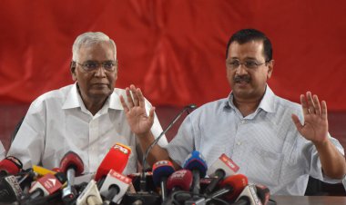 Yeni Delhi Hindistan 14 Haziran 2023 Delhi Genel Sekreteri ve AAP Sözcüsü Arvind Kejriwal, Hindistan Komünist Partisi Genel Sekreteri D Raja ve diğer AAP ve CPI Parti liderleriyle görüştü. 