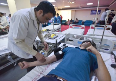 NEW DELHI INDIA JUNE 14 2023 Hospital staff donated Blood During the World Blood Donor Day at RML Hospital as part of the countrywide Raktdaan Amrit Mahotsav at RML Hospital Photo by Sonu Mehta Hindustan Times clipart