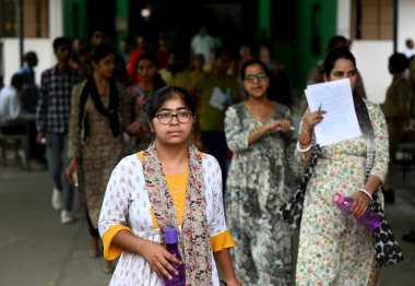 NOIDA INDIA 15 Haziran 2023 Adaylar Uttar Pradesh BEd giriş sınavı için 15 Haziran 2023 tarihinde Noida Hindistan Fotoğrafı: Sunil Ghosh Hindustan Times 