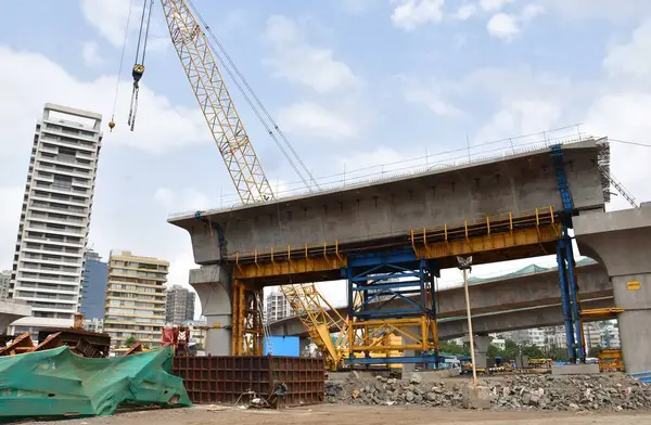 stock image MUMBAI INDIA JUNE 16 2023 BMC organized an under construction Mumbai coastal road site visit for Journalists from Worli to Priyadarshini Park on June 16 2023 in Mumbai India The Mumbai civic body completed the excavation of a second underground tunne