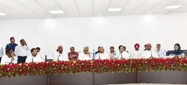 stock image PATNA INDIA JUNE 23 2023 Congress leader Rahul Gandhi Congress president Mallikarjun Kharge Bihar Chief Minister Nitish Kumar RJD Chief Lalu Prasad West Bengal Chief Minister Mamta Banerjee Samajwadi Party Chief Akhilesh Yadav and others during a joi