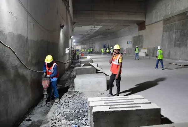 stock image MUMBAI INDIA JUNE 16 2023 BMC organized an under construction Mumbai coastal road site visit for Journalists from Worli to Priyadarshini Park on June 16 2023 in Mumbai India The Mumbai civic body completed the excavation of a second underground tunne