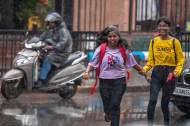 MUMBAI INDIA HAZİRAN 24 HAZİRAN 2023 Dadar 'da 24 Haziran 2023 tarihinde Hindistan Satish Bate Hindustan Times 