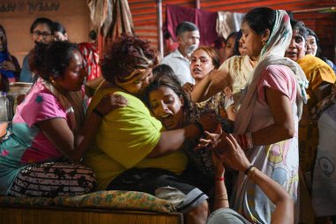 YENİ DELHI INDIA 18 HAZİRAN 2023 Jyoti ve Pinki 'nin iki kız kardeşi, 18 Haziran 2023' te Yeni Delhi Hindistan 'da, Ambedkar Basti RK Puram' da kimliği belirsiz kişiler tarafından vurularak öldürüldü.