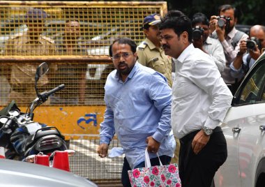 MUMBAI INDIA 26 Haziran 2023 Shiv Sena UBT lideri Suraj Chavan, Bhushan Koyande HT Fotoğraf: Bhushan Koyande HT 
