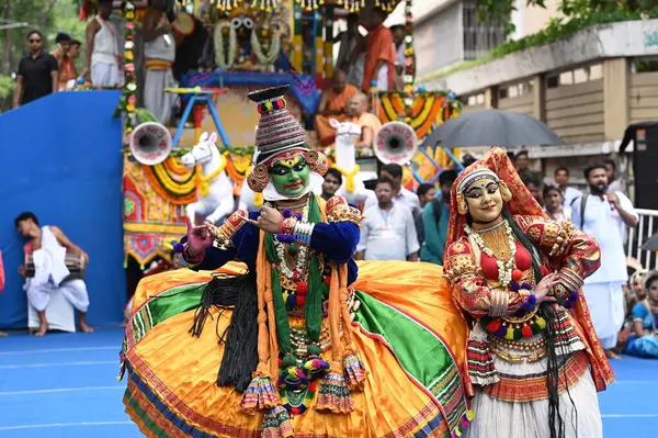 stock image KOLKATA INDIA JUNE 20 2023 Dance performance during inauguration of International Society for Krishna Consciousness ISKCON Rath Yatra on June 20 2023 in Kolkata India The Jagannath Puri Rath Yatra is an annual festival celebrated in the city of Puri 